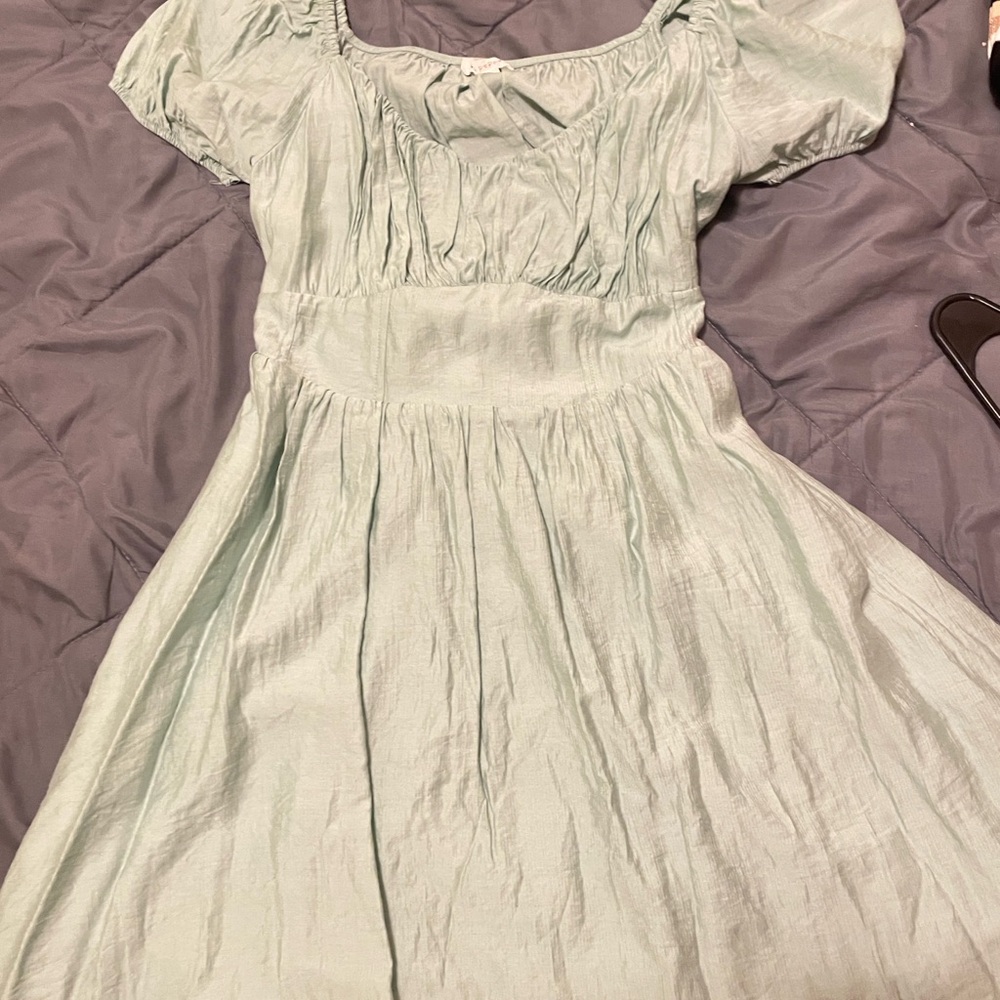 Light Mint Puff-Sleeve Midi Dress - Unbranded